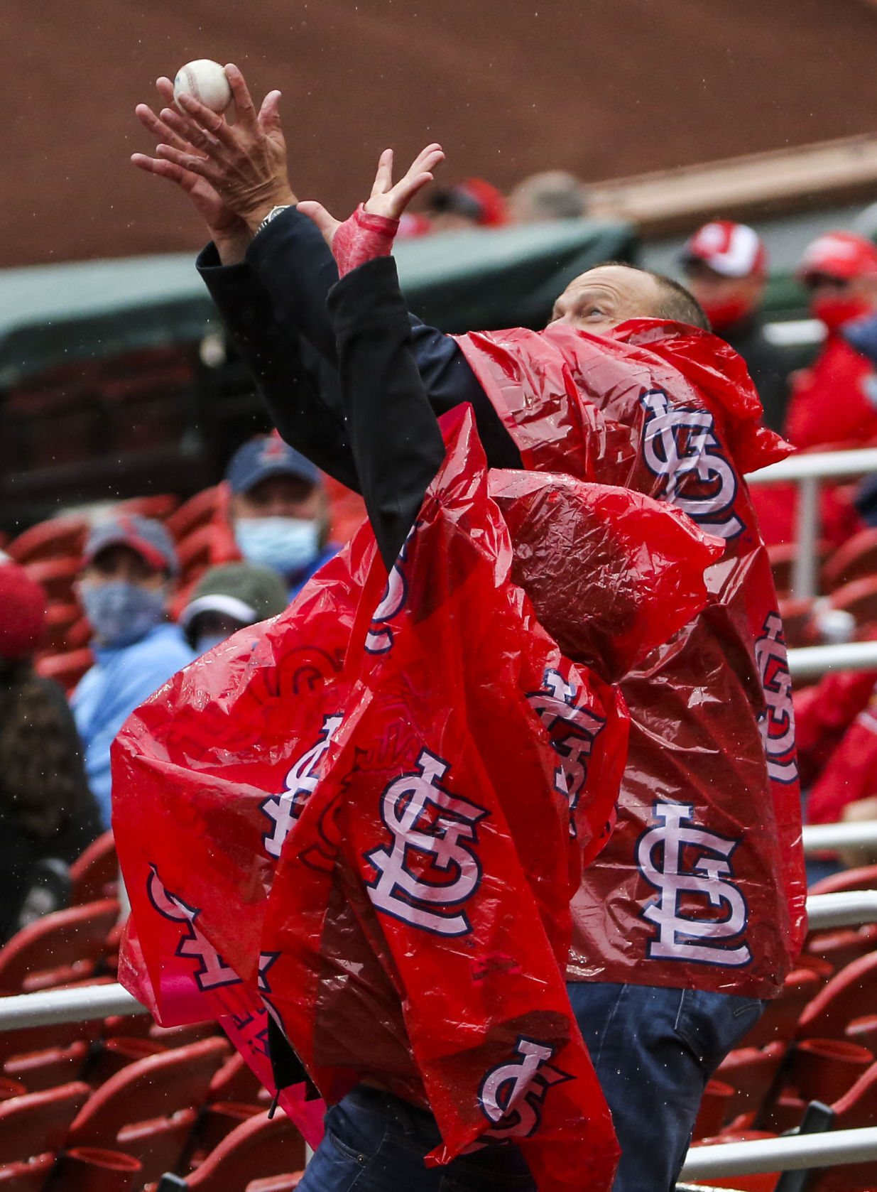 Cardinals welcome fans for 2021 home opener